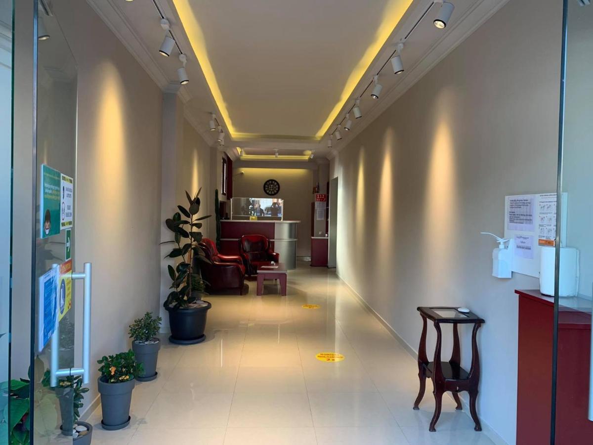 Marani Hotel Batoemi Buitenkant foto