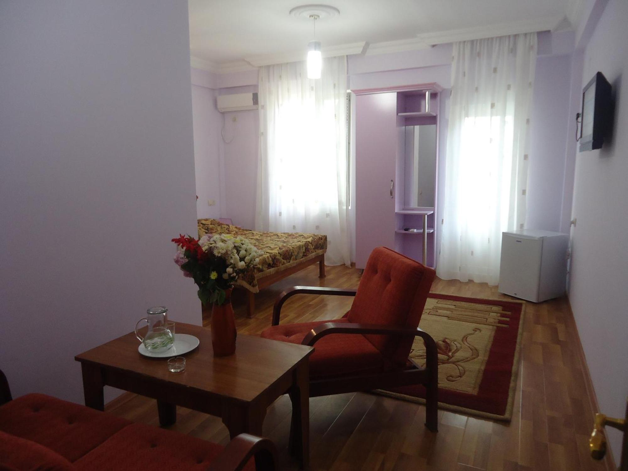 Marani Hotel Batoemi Buitenkant foto