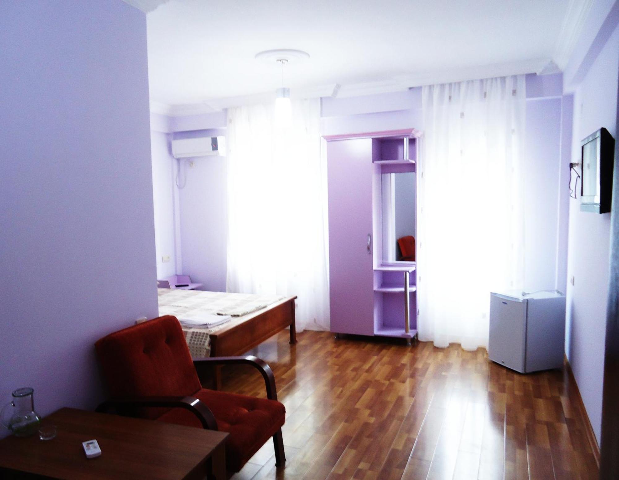 Marani Hotel Batoemi Buitenkant foto