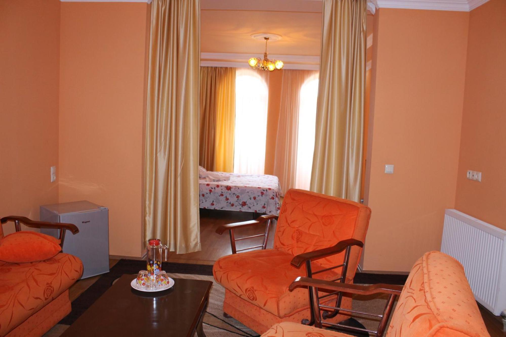 Marani Hotel Batoemi Kamer foto
