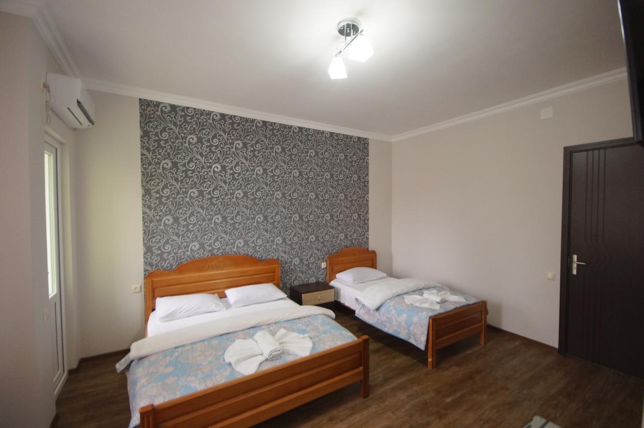 Marani Hotel Batoemi Buitenkant foto